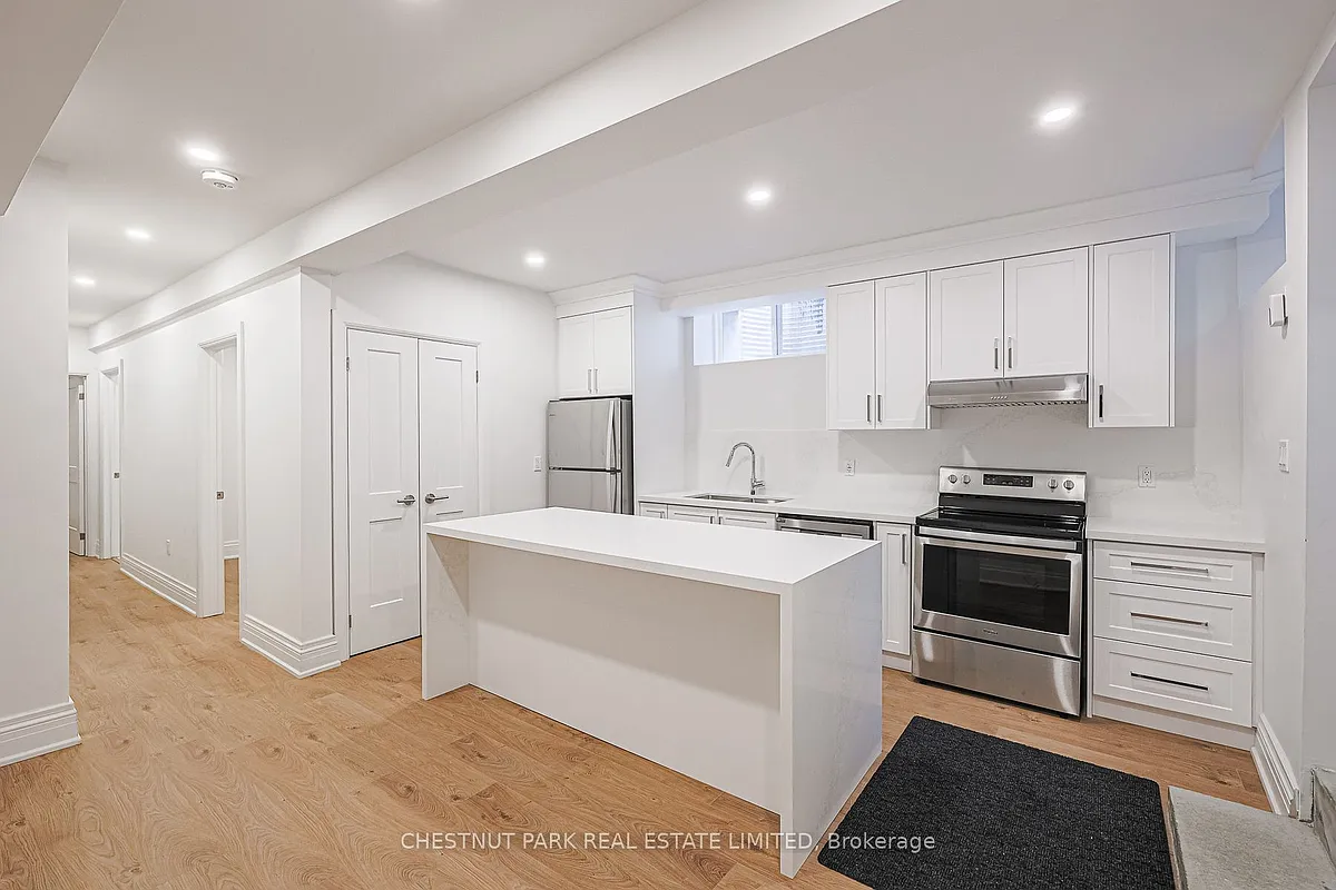 Building Photo - 253 Pape Ave #LOWER