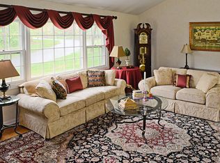 16 Drum Hill Ln, Randolph, NJ 07869