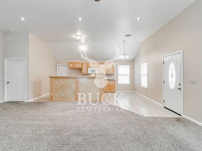 1201 Stansell Dr — Photo 5