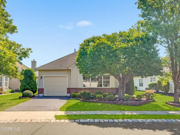 63 Halsted Drive, Manchester, NJ 08759