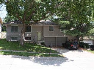 12910 Olive St, Omaha, NE 68138