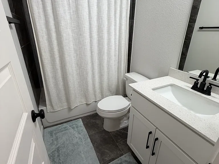 Bedroom 2 bathroom