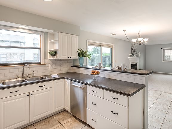 5th image of 6529 Deer Meadows Dr