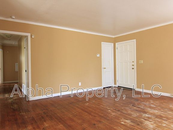 5th image of 5 Valley View Ln