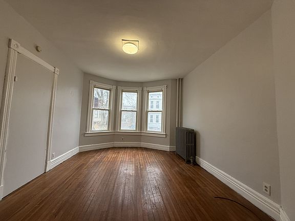 3rd image of 380 Orange St #1