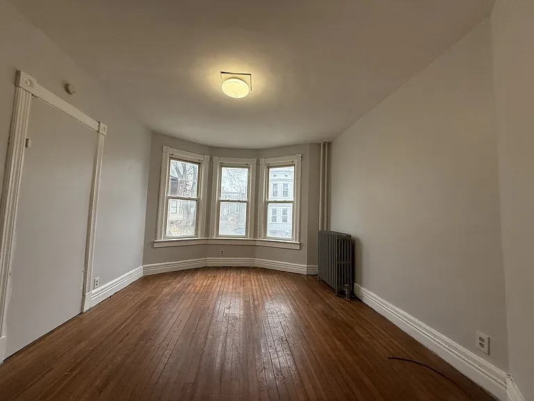 380 Orange St #1 — Photo 3