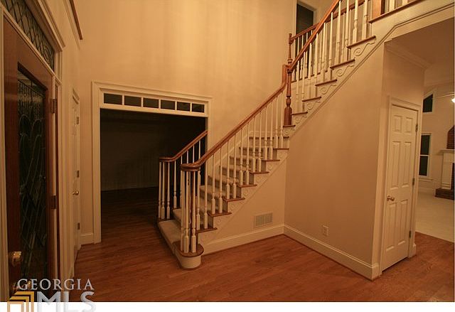 1st image of 1025 Hillside Pine Dr