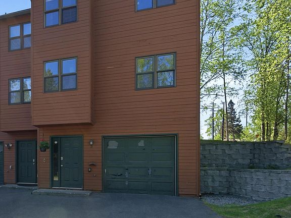 2nd image of 3102 Willow St APT D