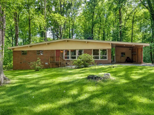 1808 Fairley Dr, Raleigh, NC 27607