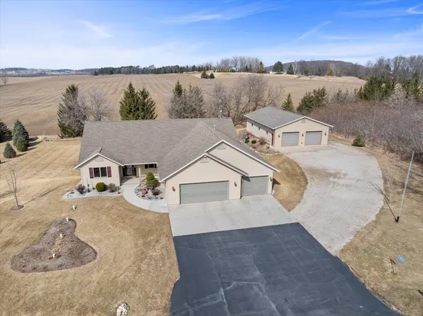 W6765 Cedar View DRIVE, Elkhart Lake, WI 53020