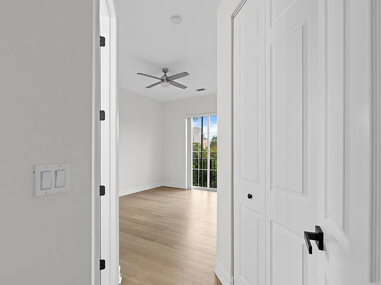 1127 Florida Ave — Photo 11