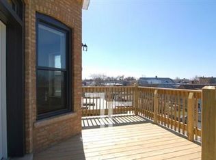 2833 N Albany Ave, Chicago, IL 60618