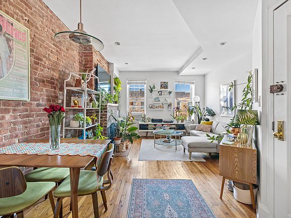 3rd image of 261 Prospect Park W APT 3R