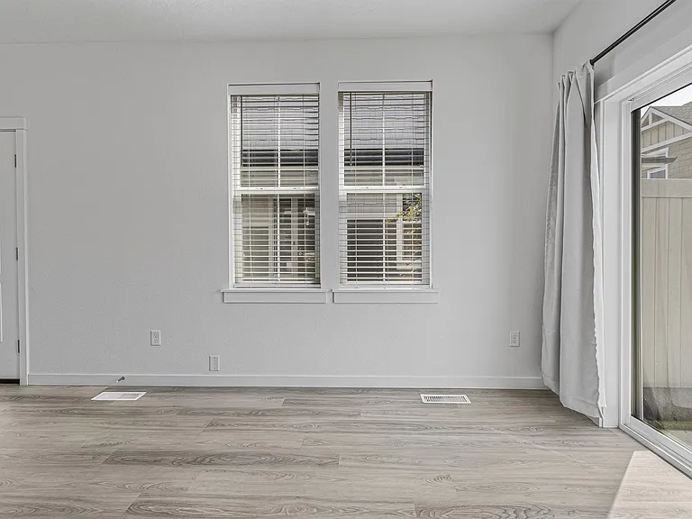 5987 S Jessenia Ln — Photo 11