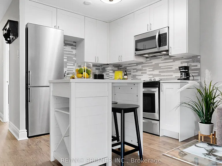 95 Prince Arthur Ave #Penthouse 824 — Photo 19