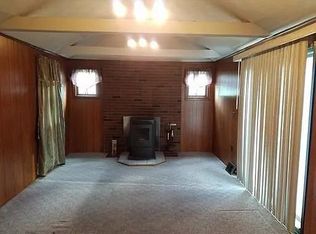 409 Sunrise Ter, Springfield, MA 01119