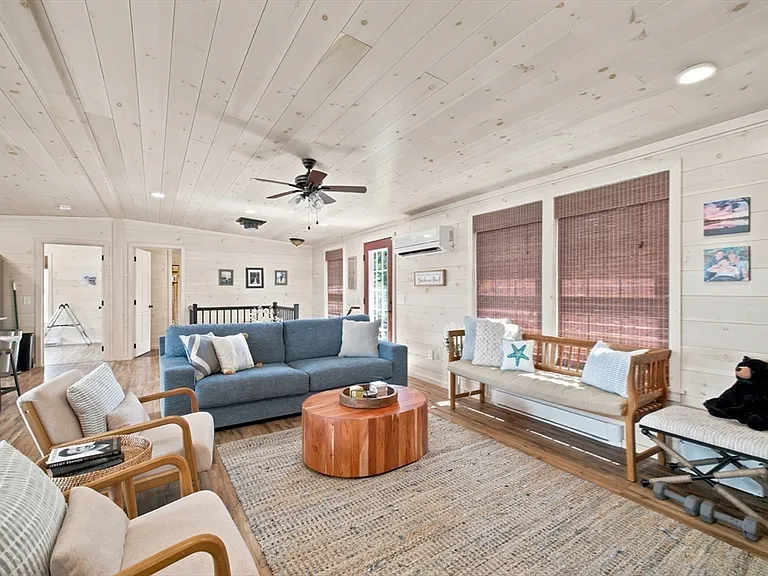 74 Blackmore Pond Cir — Photo 18