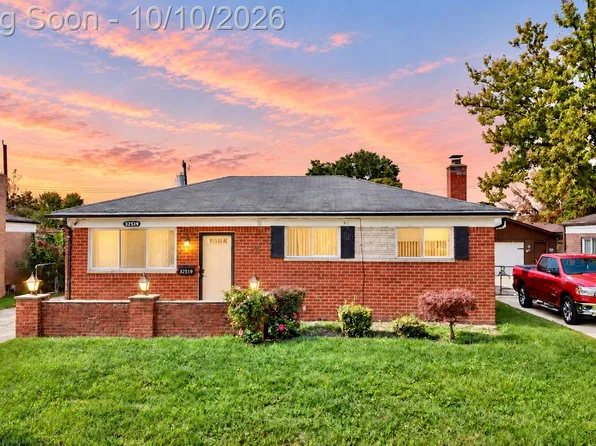 32519 Revere Dr, Warren, MI 48092