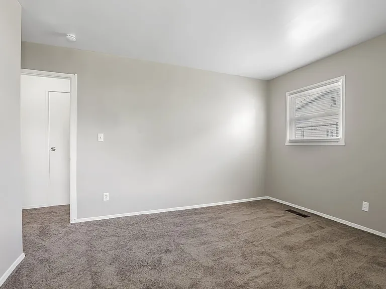 7399 Wollam Ave — Photo 17