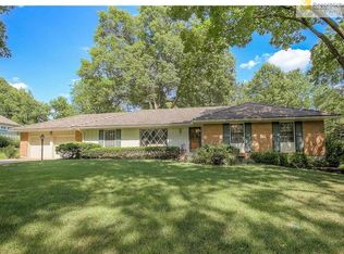 9723 Ensley Ln, Leawood, KS 66206