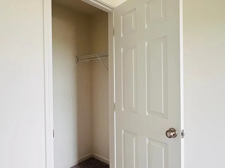 108 Mora Blvd — Photo 24