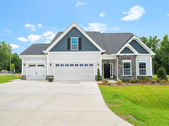 Images of the home are for illustrative purposes only and should never be relied upon