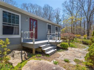 49-1 Rowland Rd, Old Lyme, CT 06371