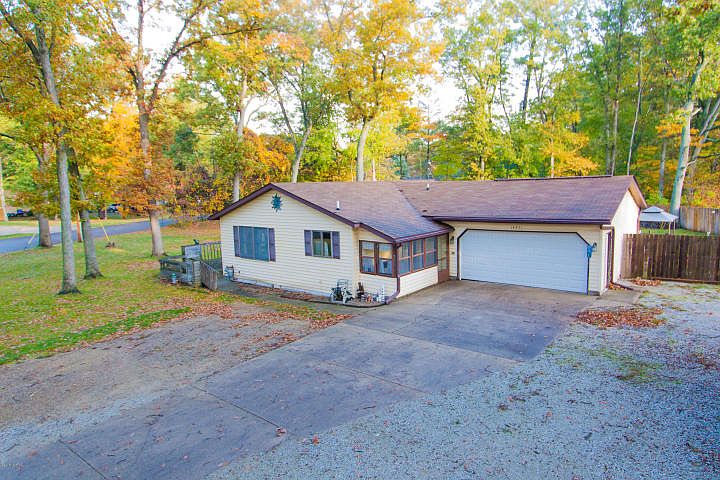 1st image of 14971 Bignell Dr