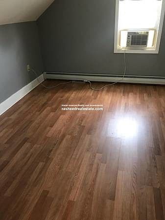 2nd image of 29 Humphreys St APT 3
