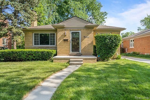 1st image of 10764 Vernon Ave