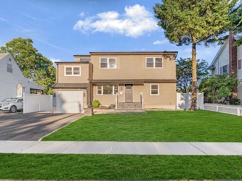 1st image of 737 Flowerdale Drive