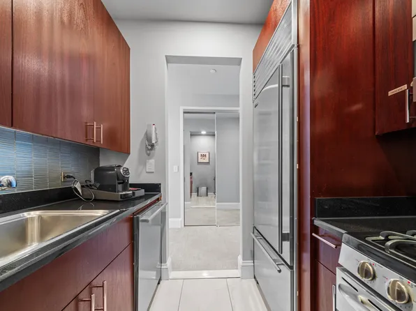 1 Central Park West image 7 of 15