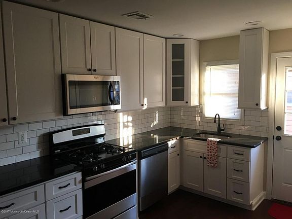 4th image of 38 Montserrat St