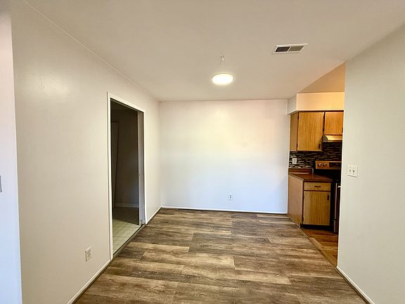 3rd image of 7599 Manor Cir APT 203