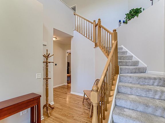 4th image of 796 Williamstown Dr