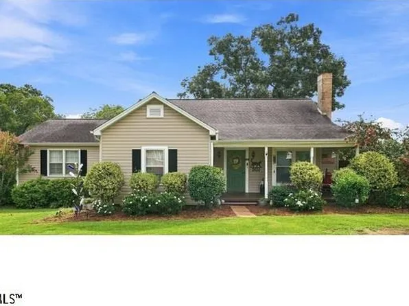 302 Caldwell St, Campobello, SC 29322