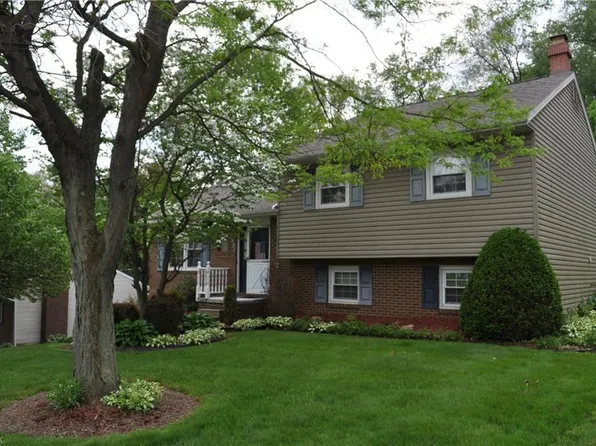 1021 Bellarbor Ave NW, Canton, OH 44708