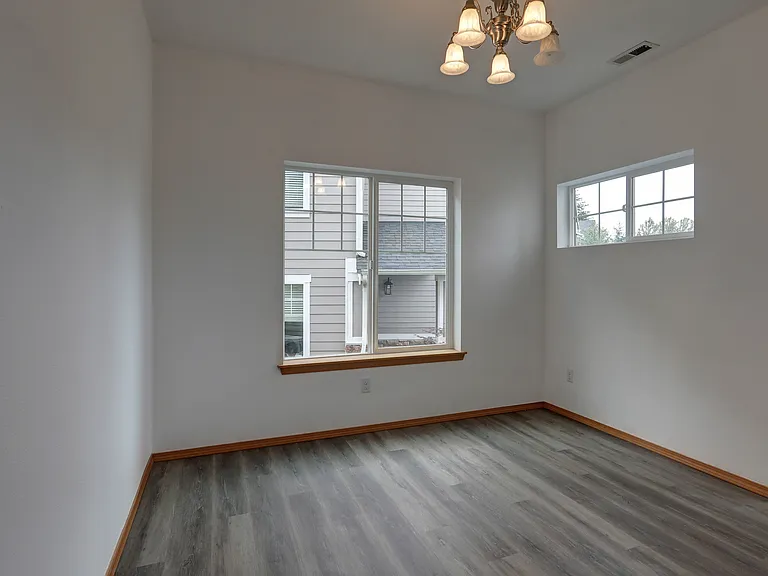 5118 Evan Ct SE — Photo 9