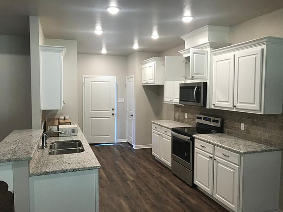 3rd image of 551 E Center St