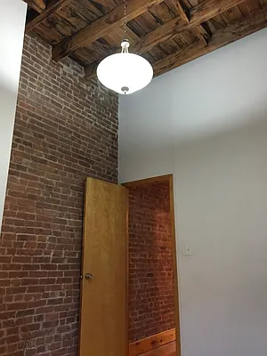 Rented by Nooklyn NYC LLC | media 41