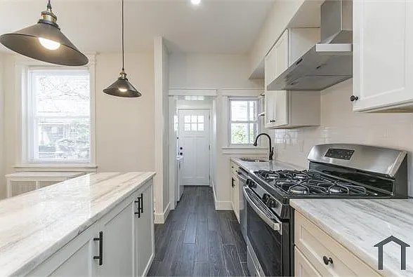 5745 Hunter St — Photo 31