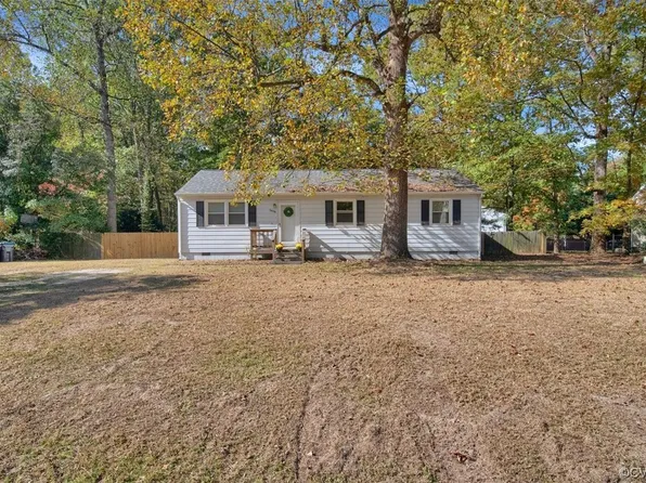 7408 Springlake Dr, Prince George, VA 23875