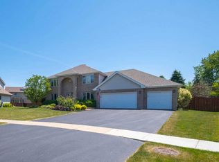 2980 Royal Ct, New Lenox, IL 60451