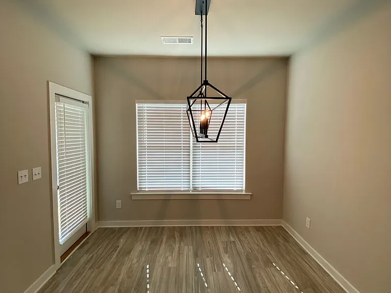 540 Ridgeview Cir — Photo 24