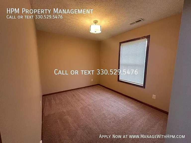 2507 Zircon St NE — Photo 8