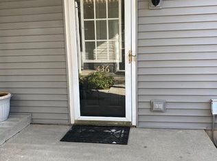 436 Village Creek Dr #436, Lake In The Hills, IL 60156