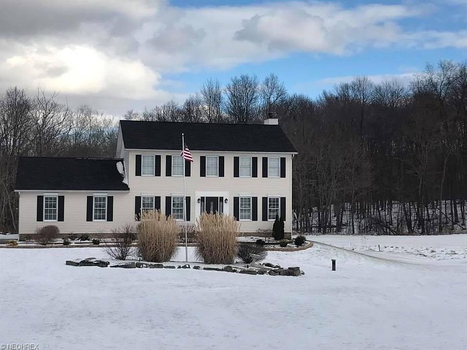 1st image of 2160 Camelot Dr