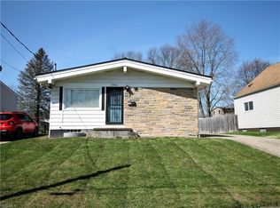 2966 Stockton St, Akron, OH 44314