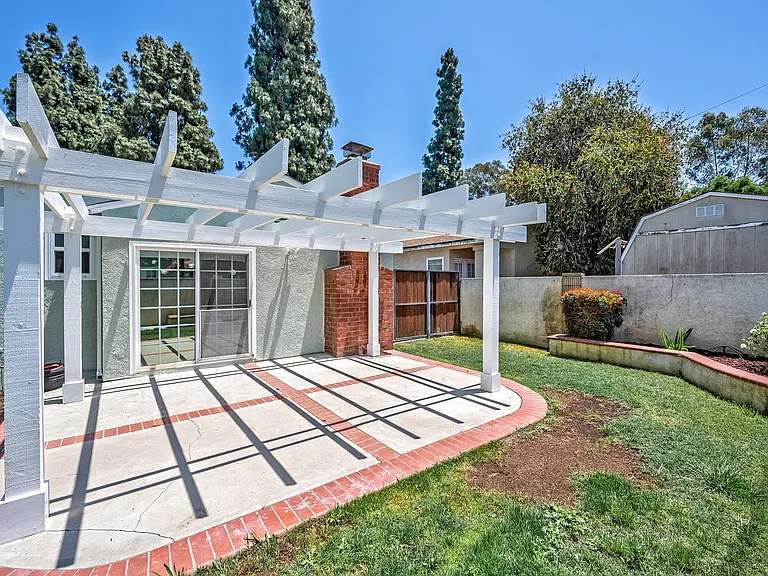 4913 Premiere Ave — Photo 44
