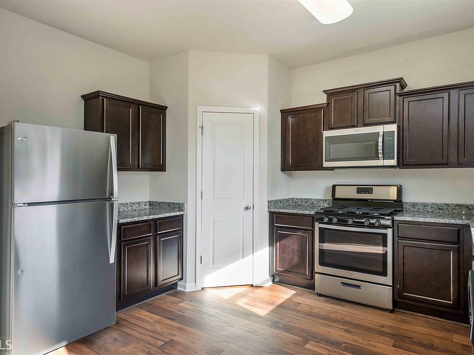 2nd image of 141 Pendergrass Farms Cir #74